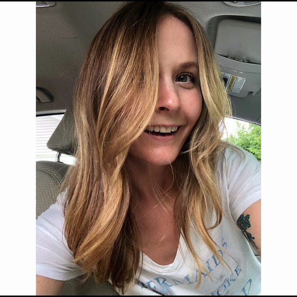 Meet your Posher, Christine - Picture 2 of 2